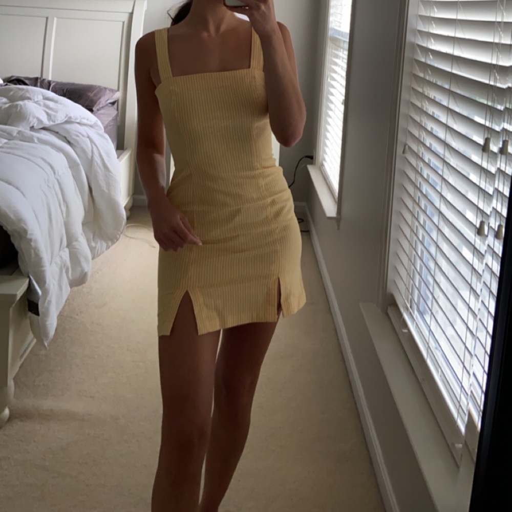 Forever21 Yellow Ivory Dress Size Small